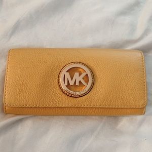 Micheal Kors Wallet